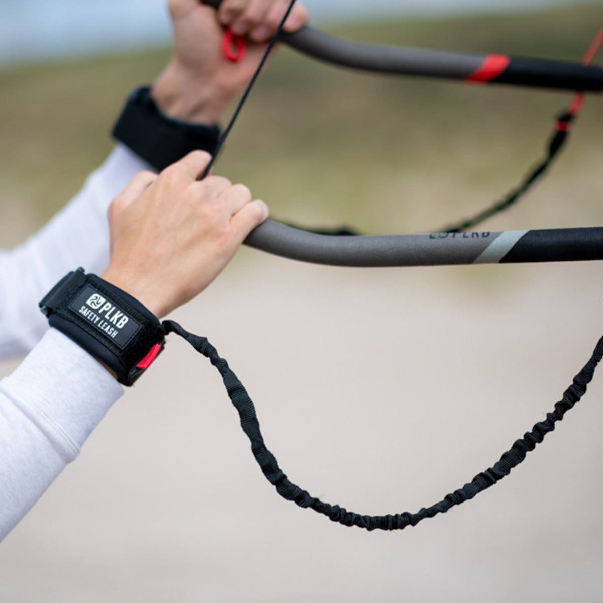 PLKB Hornet Lenkmatte 4 Leiner | 4 Leinen Lenkdrachen mit Handles und Kite Killer Powerkite flugfertig | verschiedene Größen