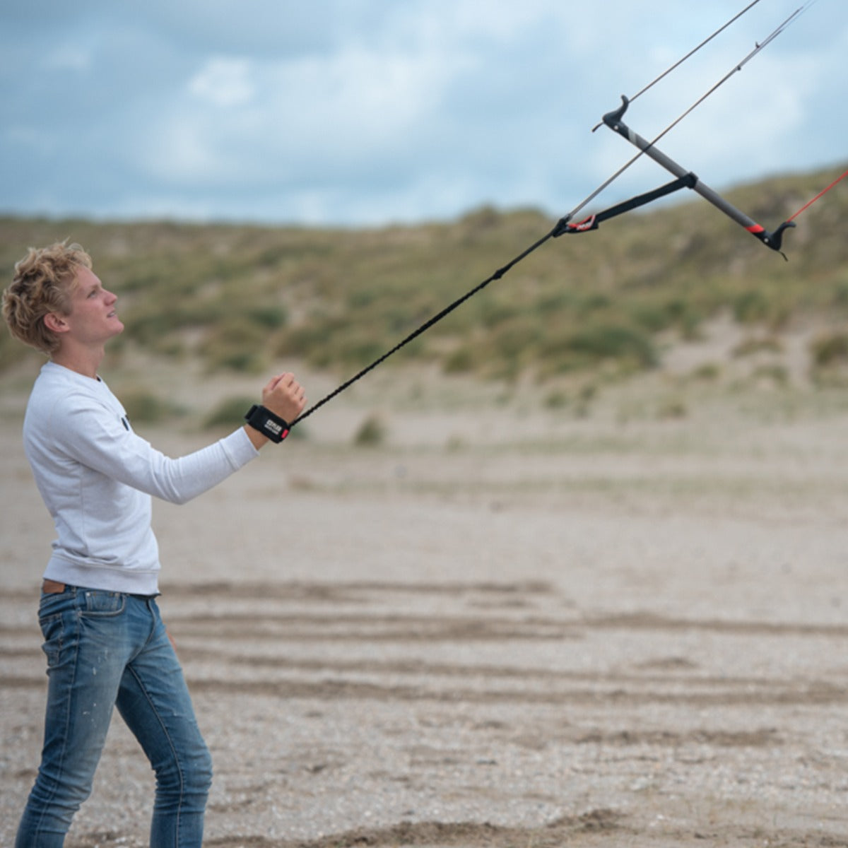 PLKB Hornet Lenkmatte 4 Leiner | 4 Leinen Lenkdrachen mit Controlbar und Kite Killer Powerkite flugfertig | verschiedene Größen