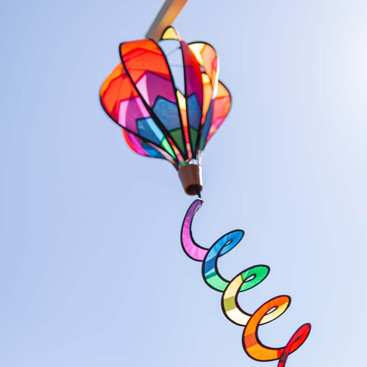 HQ Windspiel Heißluftballon HQ Hot Air Balloon Twist Sunrise Windsack Garten Dekoration